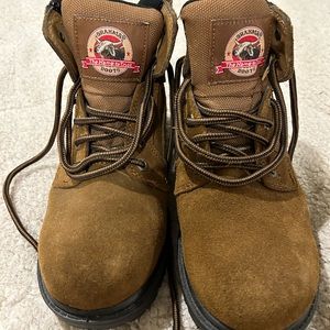 Men’s like new Brahma Work Boots, sz 7